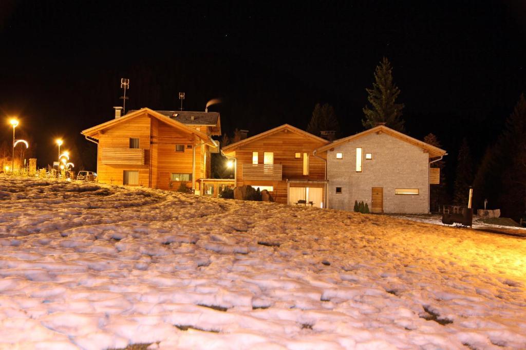 Baita Aurora Aparthotel Predazzo Exterior foto