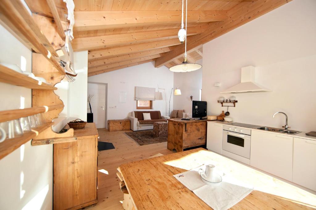 Baita Aurora Aparthotel Predazzo Habitación foto